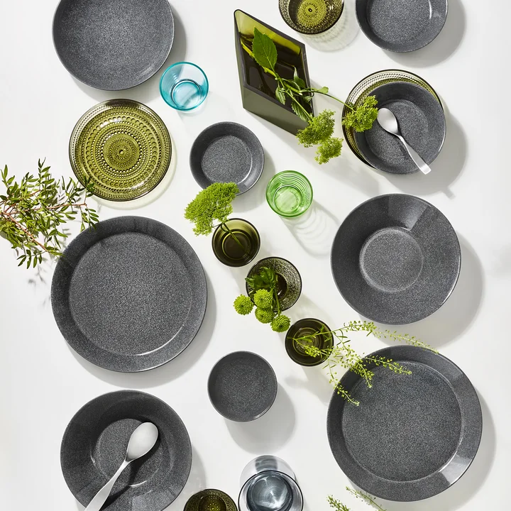 Teema Tafelgerei van Iittala in gespikkeld grijs