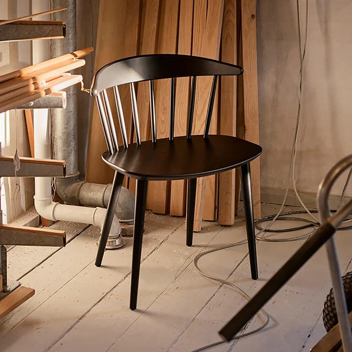 J104 Chair van HAY in het zwart