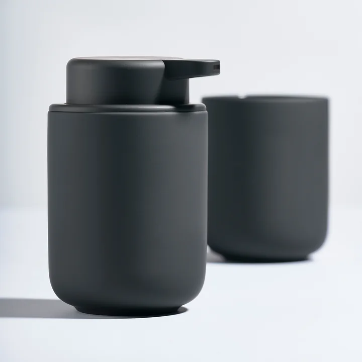 De Zone Denmark - Ume zeepdispenser en tuimelaar voor tandenborstels