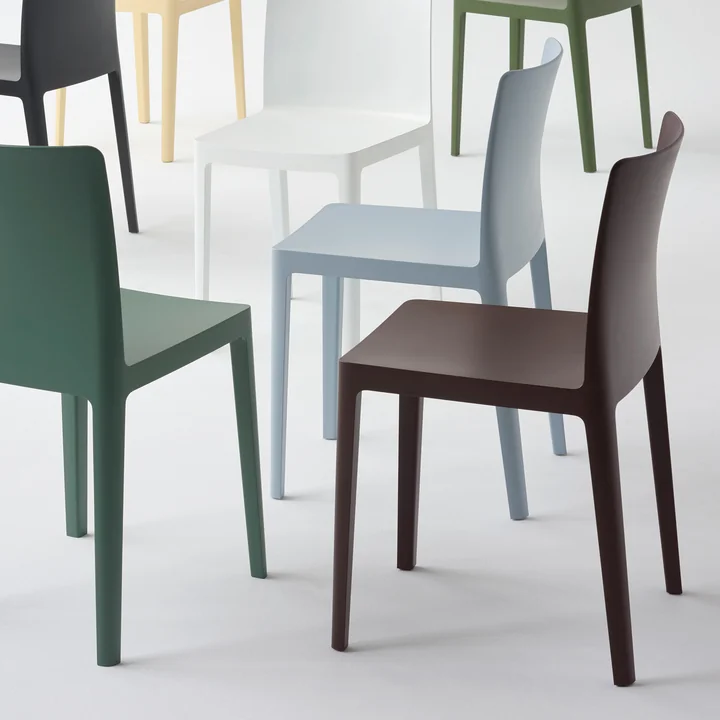 De leerstoel HAY - Elémentaire in verschillende kleuren