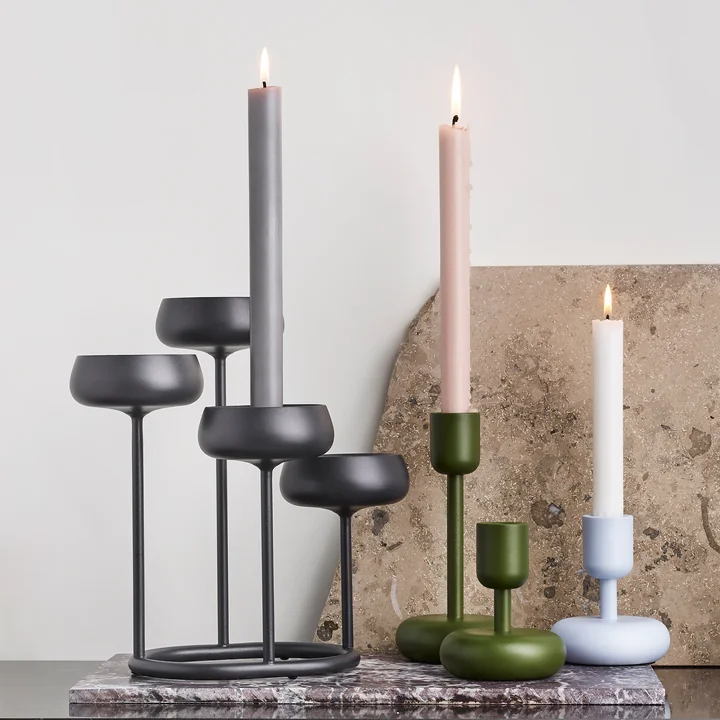 De Iittala - Nappula kandelaar 4-armige, donkergrijs met andere Nappula kandelaars