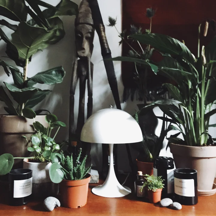 Panthella Tafellamp van Louis Poulsen