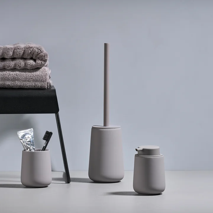 Nova One Toiletborstel en zeep Nova One zeepdispenser van Zone Denmark