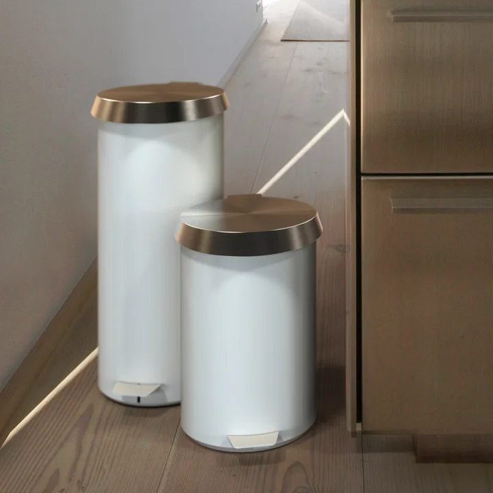 Pedaalemmer in wit van Frost in de maten 550 en 350