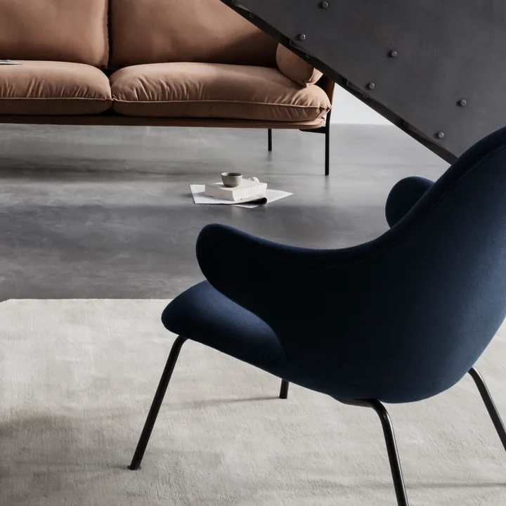 Catch JH14 Lounge- Chair van & tradition in zwart / Divina 3 donkerblauw (793)