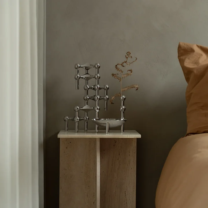 Kandelaar en schaal van Stoff Nagel