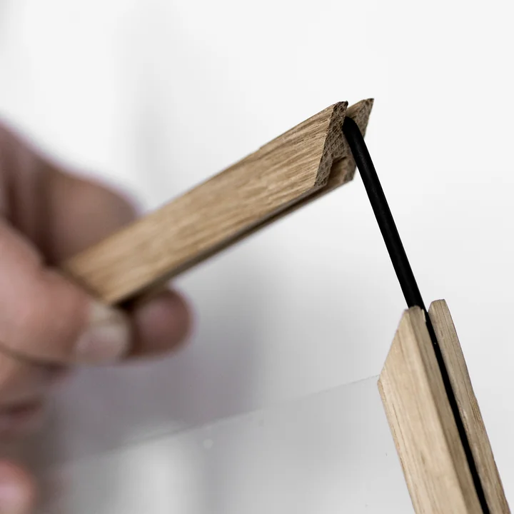 Frame Fotolijst van Moebe in eik - detail