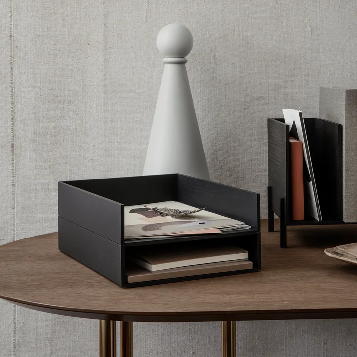Brievenbakje in as bevlekt door Ferm Living on the desk