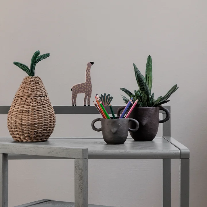 Muskusbloempot roodbruin van gisting Leven op de bijzettafel