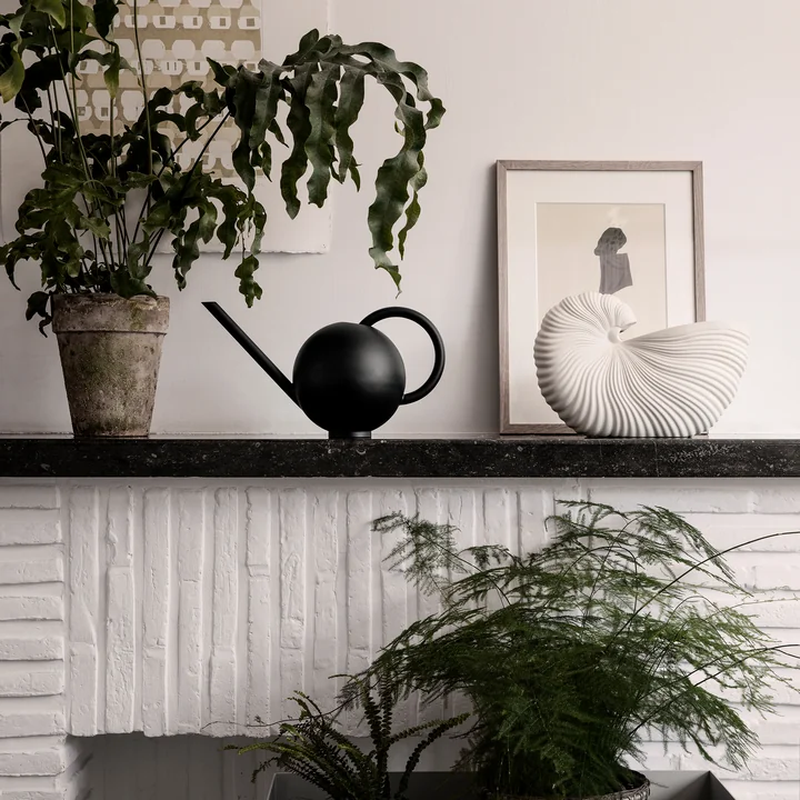 Orb gieter en Schell Pot van Ferm Living