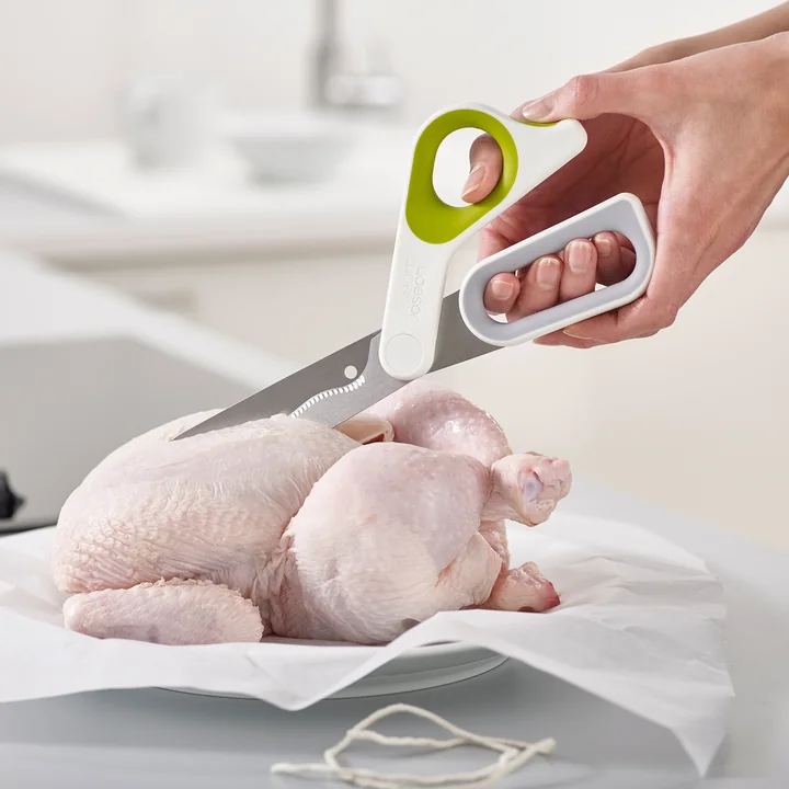 Powergrip keukenschaar van Joseph Joseph Joseph in wit/groen