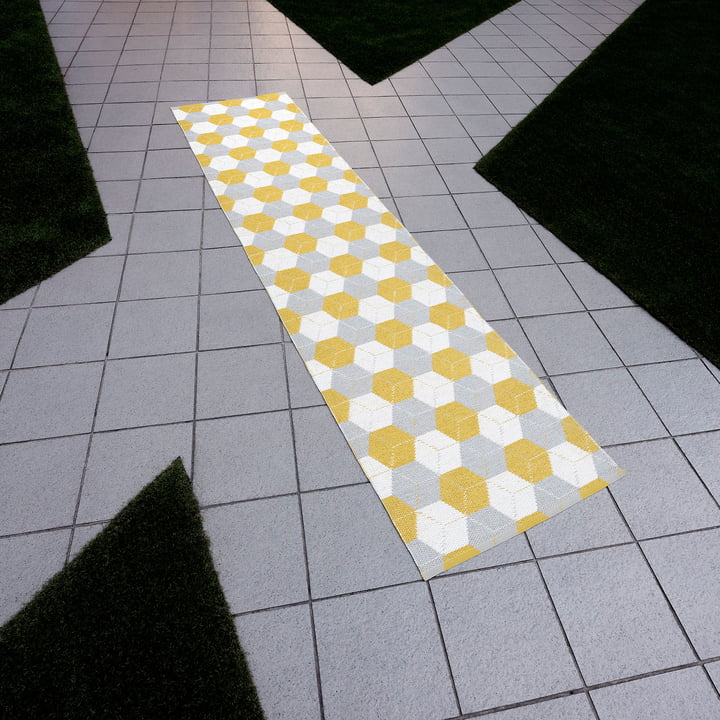 Reis omkeerbaar tapijt (70 cm) van Pappelina op tegels