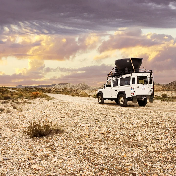 Dutchtub Origineel van Weltevree op het dak van een auto 