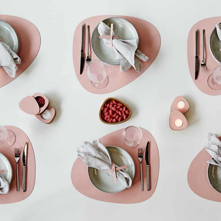 Placemat Curve L van LindDNA in Nupo roos