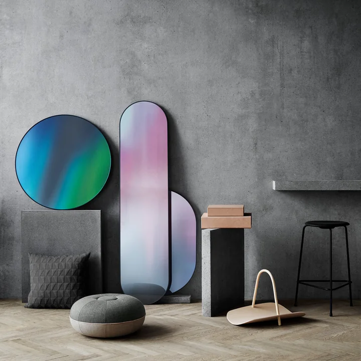 Mand opbergmand, Studio Roso "Mirror", Dot Barkruk en poef van Fritz Hansen