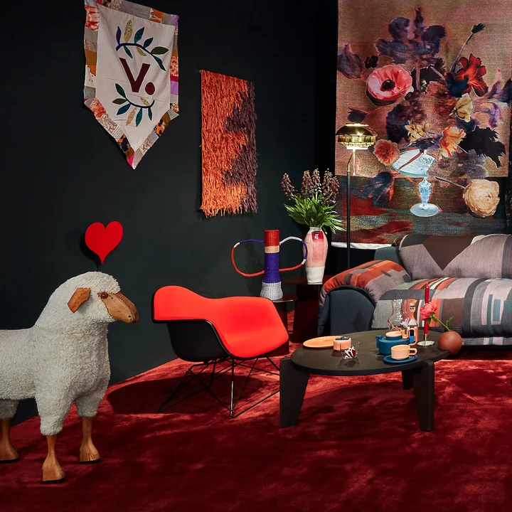 Eames Plastic Armchair LAR van Vitra