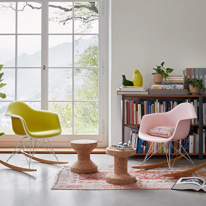 Eames Plastic Armchair RAR van Vitra