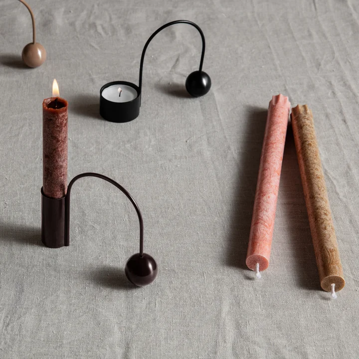 Uno kaarsen en kandelaars Balans door Ferm Living