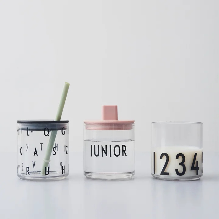 AJ Kids Persoonlijk drinkglas met accessoires van Design Letters