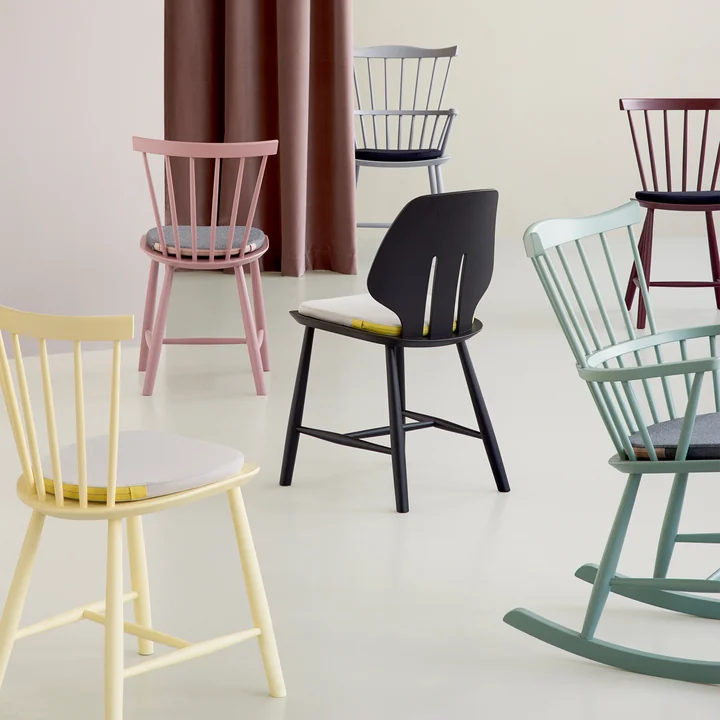 J46 Stoel en schommelstoel J52G van FDB Møbler