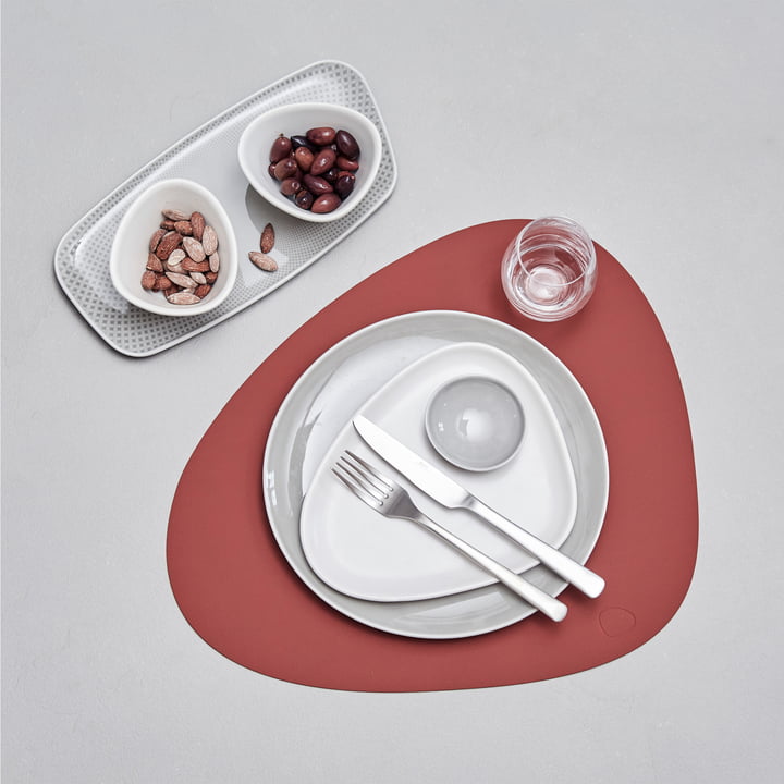 Placemat Curve L van LindDNA in Nupo sienna