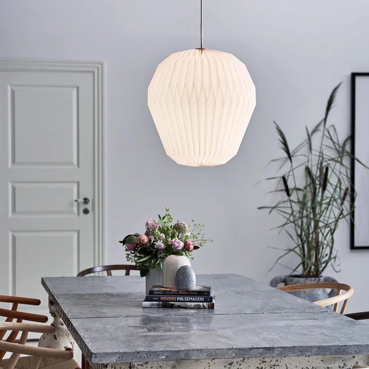 Hanglamp "The Bouquet" XL van Le Klint in het wit
