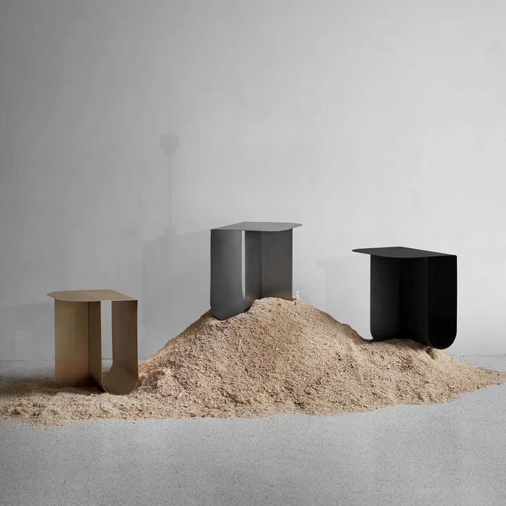 Massa-zijtafel in messing, roestvrij staal en zwart bij Northern