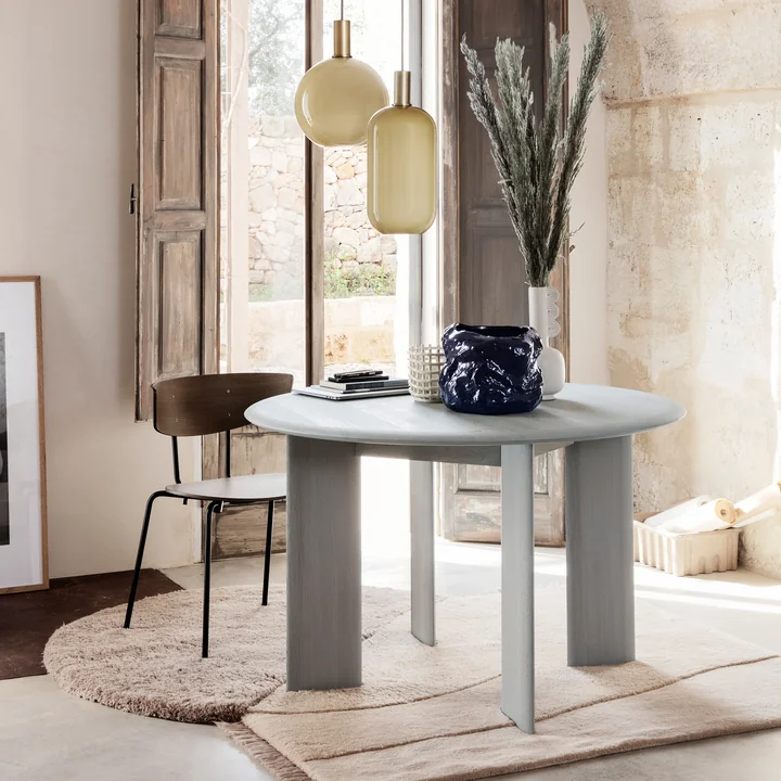 Afgeschuinde tafel, Ø 117 x H 73 cm, ijsblauwe geoliede eik door fermentatie Living