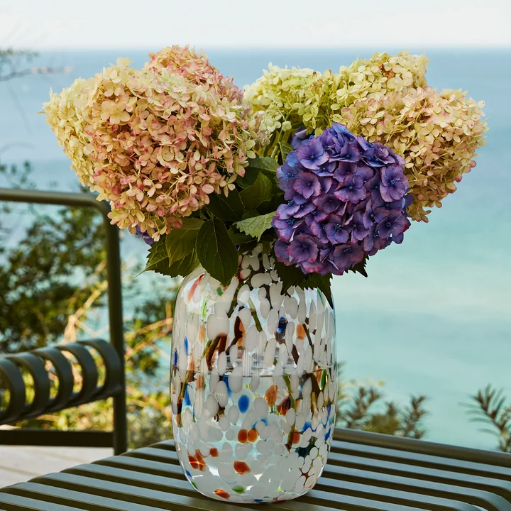 Splash Vaas L, Ø 27 x H 1 8. 7 cm, Witte Stip by HAY