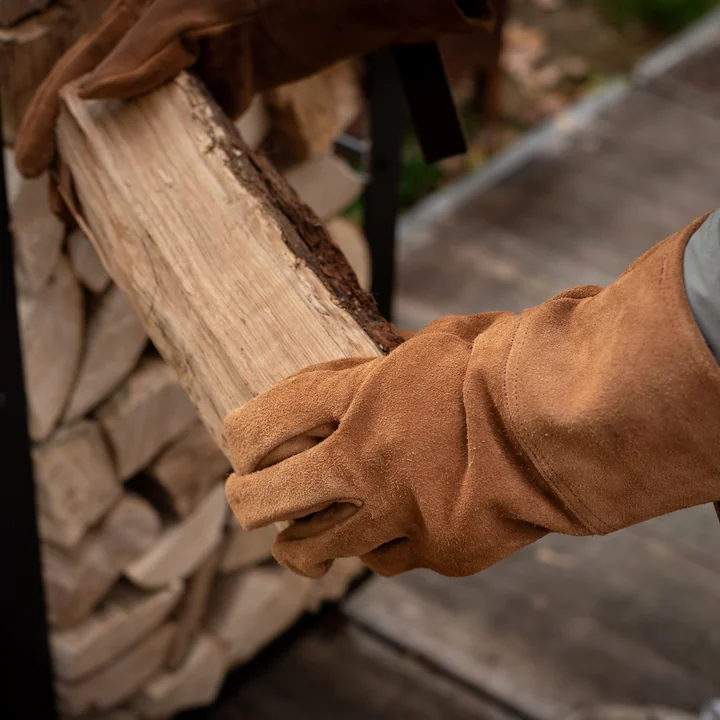 Buitenkant stalen grill-handschoenen van Weltevree in bruin