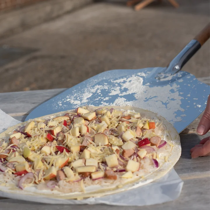 Pizza schop van Weltevree aluminium / dennenhout