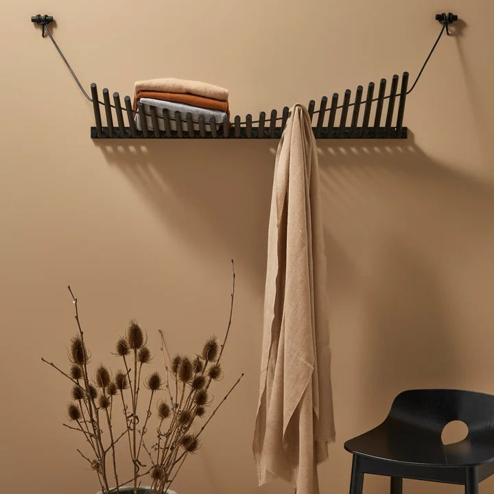 Knaegt muurkast van Woud in het zwart