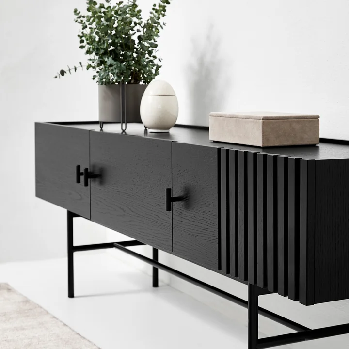 Array Sideboard 150 cm van Woud in zwart