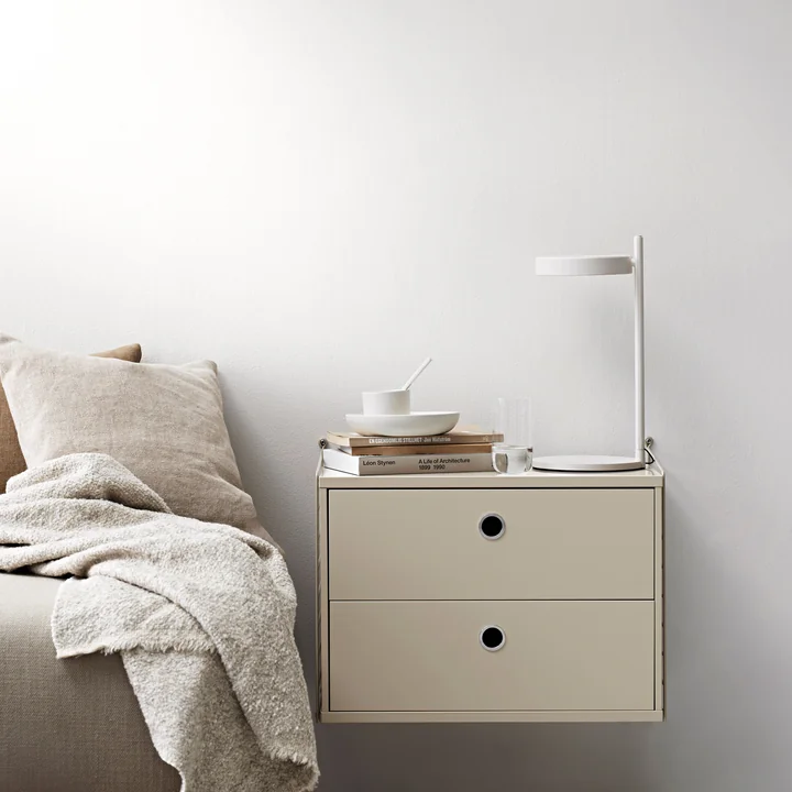 String Kastmodule met laden uit in beige