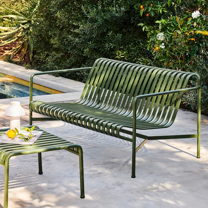 Palissade loungebank van HAY in olijfkleur