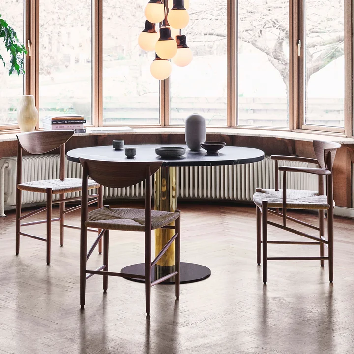 Drawn HM3 stoel en Drawn HM4 armleunstoel van & tradition