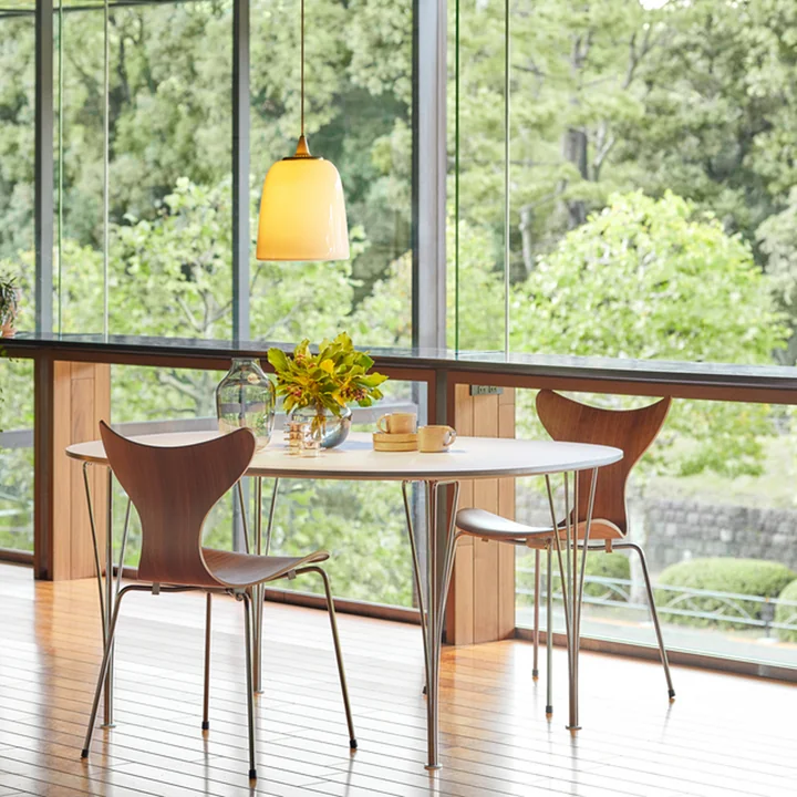 Lily jubileum stoel van Fritz Hansen