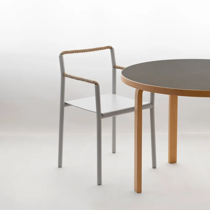 Rope Chair van Artek in lichtgrijs / naturel