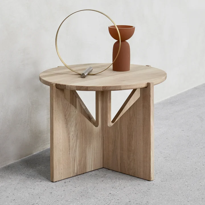 Salontafel XL Ø 52 H 36 cm van Kristina Dam Studio in eiken