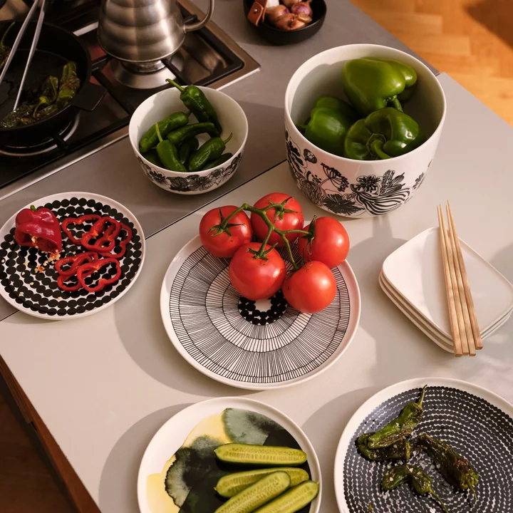 Oiva Räsymatto - Siirtolapuutarha van Marimekko