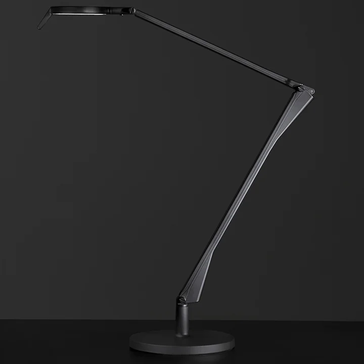 Aledin LED bureaulamp Tec met dimmer van Kartell in zwart
