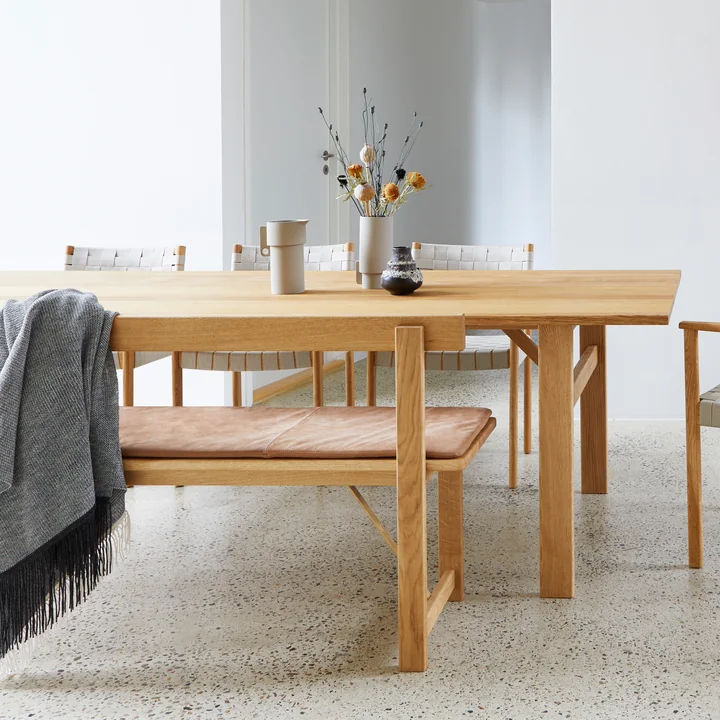 Damsbo eettafel, eiken van Form & Refine