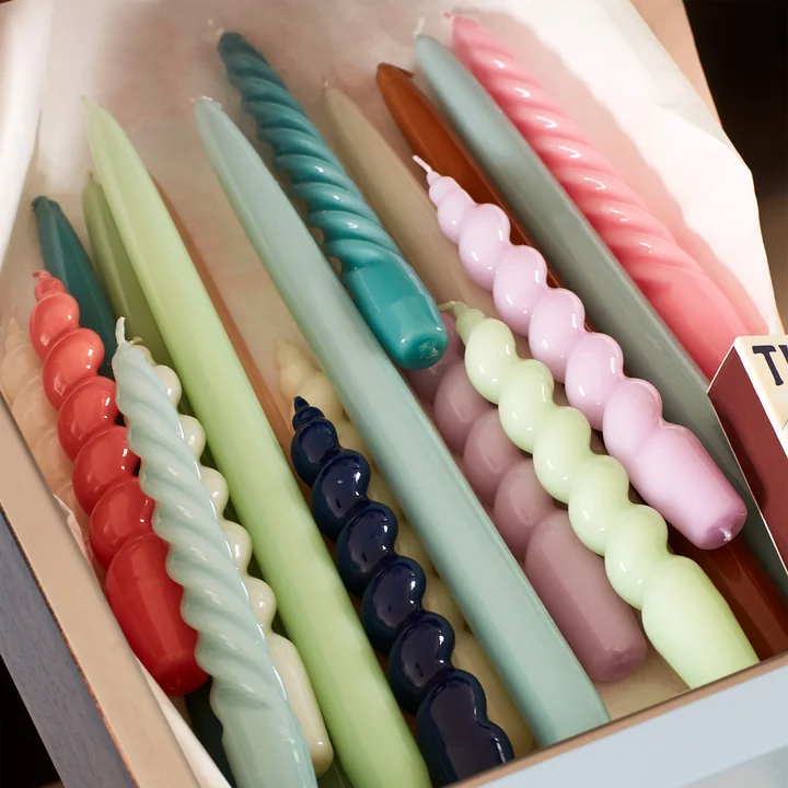 Spiral Staafkaarsen H 19 cm - Conische Staafkaarsen H 33 cm van HAY.