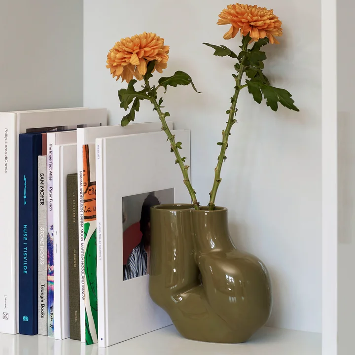 W & S Chubby Vase, olijfgroen van HAY .