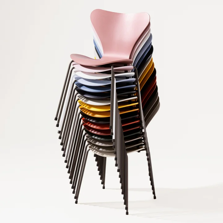 Serie 7 stoel Sense of Colour van Fritz Hansen