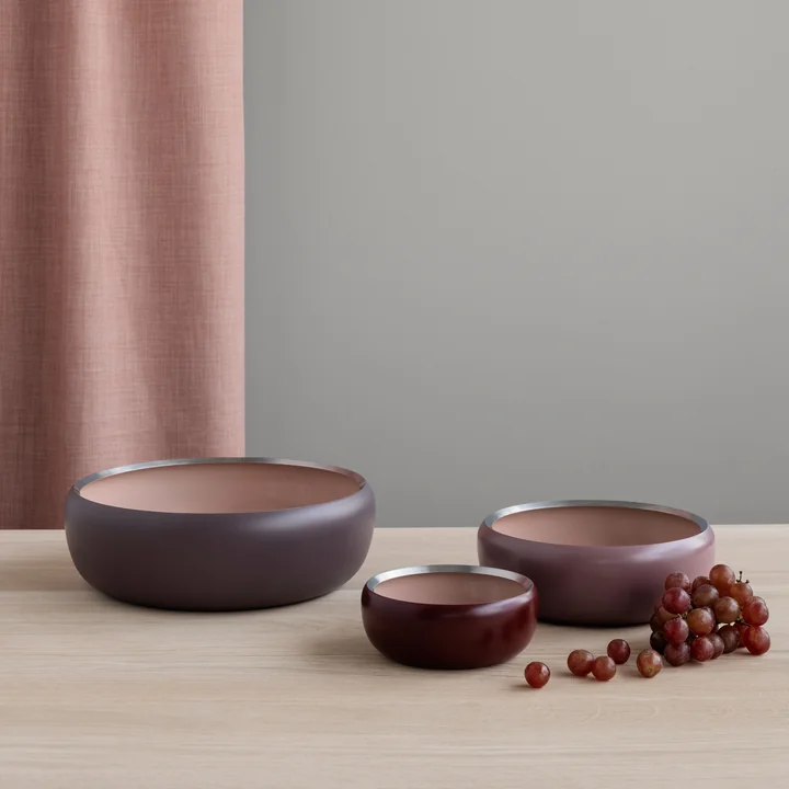 De Ora kom van Stelton in zijn verschillende versies op de houten tafel