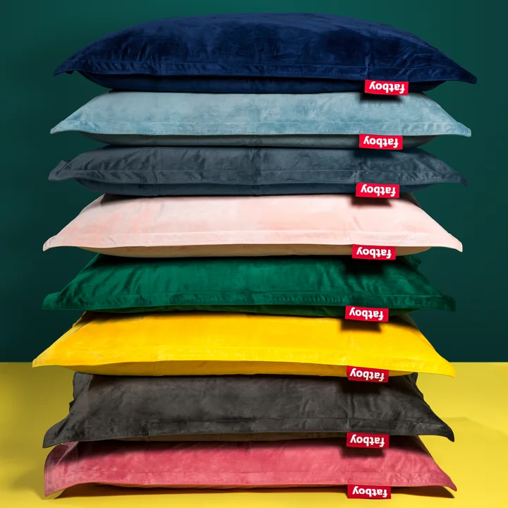 De originele zitzak Slim Velvet op de stapel