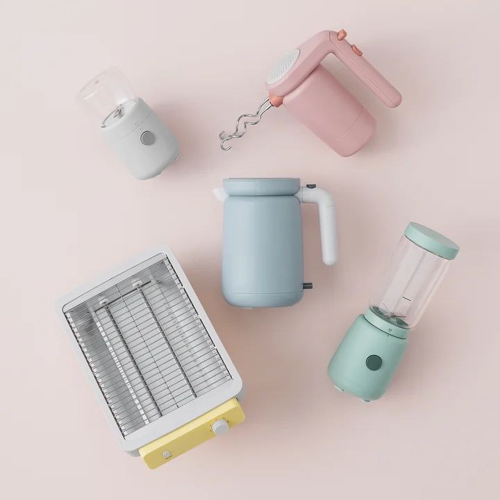 De Foodie keukenapparaten van Rig-Tig by Stelton worden gekenmerkt door delicate kleuren en zachte vormen