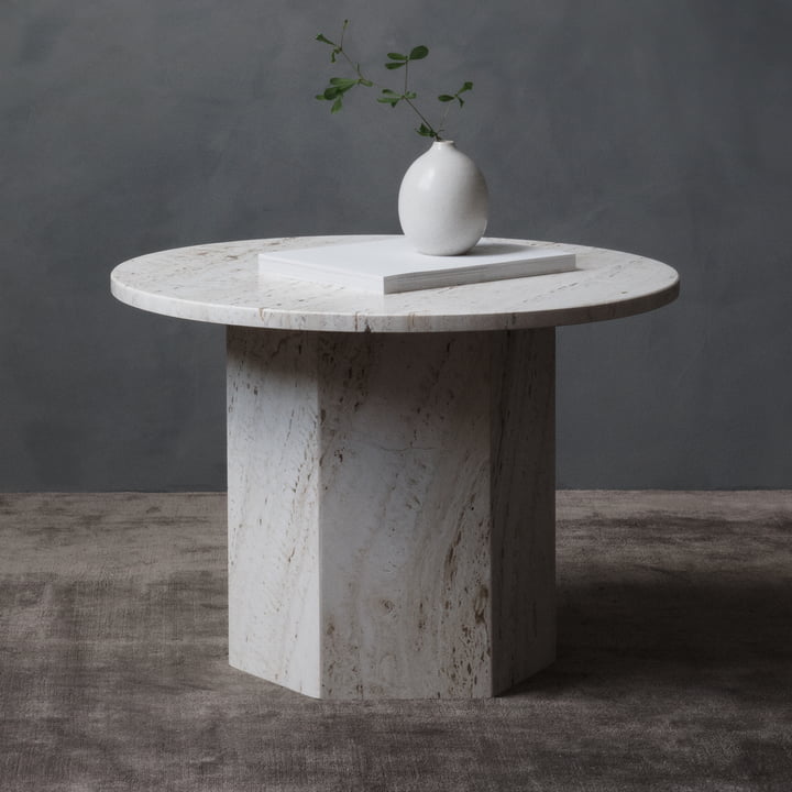 De Epic Coffee Table stenen salontafel met decoratie