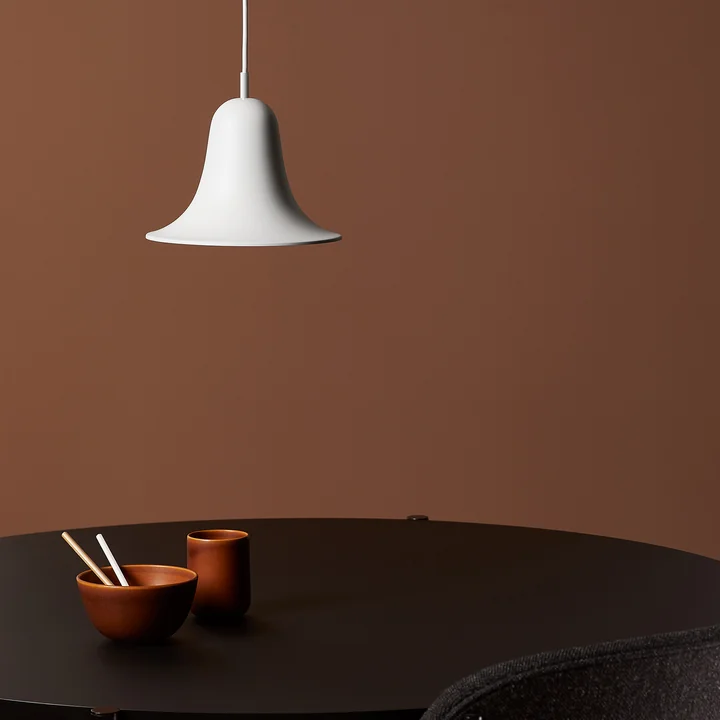 De Pantop hanglamp van Verpan met haar klokvormige kap